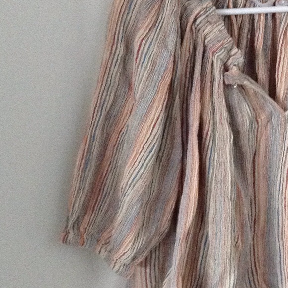Gorgeous stripe peasant blouse - Picture 3 of 4